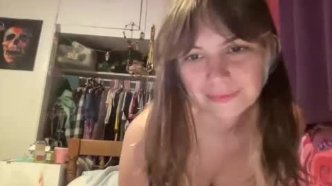 beebeebuzzzzzz online show from 03/04/26, 07:36