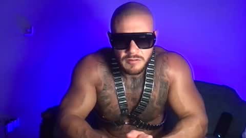 Snapshot of beefyandbald chatting on 02/25/26, 07:12 beefyandbald online show from 02/25/26, 07:12