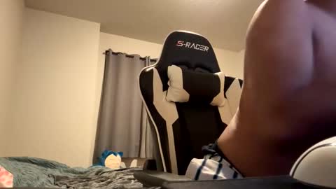 beej4yy305 online show from 04/19/26, 06:46