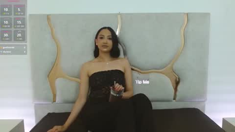 BELLA online show from 10/06/25, 02:47