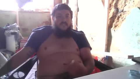 Snapshot of beenallover92 chatting on 11/28/25, 02:09 beenallover92 online show from 11/28/25, 02:09