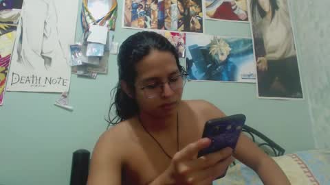 Snapshot of beentage chatting on 01/13/25, 03:45 Alex online show from 01/13/25, 03:45