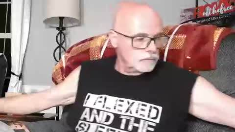 Snapshot of beep_b33p chatting on 03/03/26, 03:01 beep_b33p online show from 03/03/26, 03:01