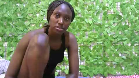 beib_love online show from 10/27/25, 12:09