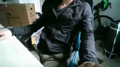 Snapshot of bel7ebite chatting on 12/06/24, 09:32 bel7ebite online show from 12/06/24, 09:32