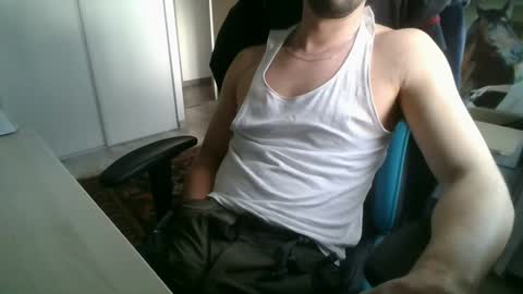 Snapshot of bel7ebite chatting on 01/29/25, 02:21 bel7ebite online show from 01/29/25, 02:21