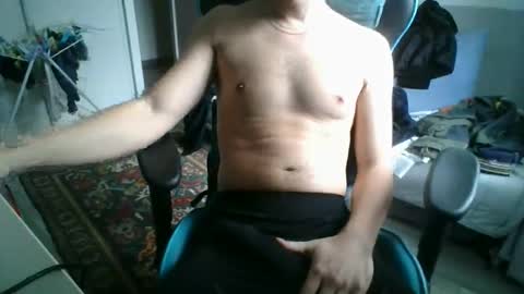 Snapshot of bel7ebite chatting on 12/21/25, 10:11 bel7ebite online show from 12/21/25, 10:11