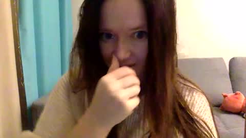Snapshot of belajulia chatting on 10/22/25, 04:40 belajulia online show from 10/22/25, 04:40