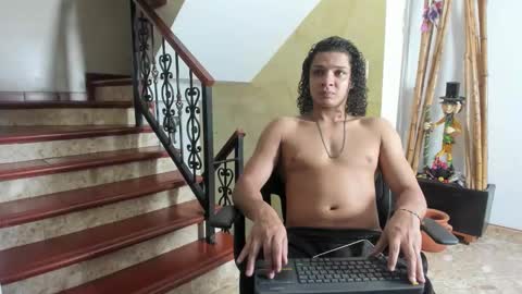 Snapshot of belamiramil chatting on 11/10/25, 10:53 independent model online show from 11/10/25, 10:53