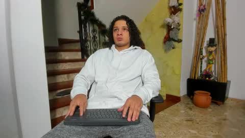 Snapshot of belamiramil chatting on 11/18/25, 01:55 independent model online show from 11/18/25, 01:55