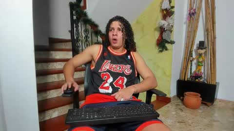 Snapshot of belamiramil chatting on 11/22/25, 01:04 independent model online show from 11/22/25, 01:04