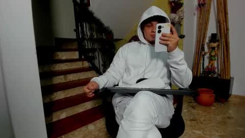 Snapshot of belamiramil chatting on 11/25/25, 05:51 independent model online show from 11/25/25, 05:51