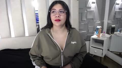 Snapshot of belen_green chatting on 06/18/26, 11:14 Belen online show from 06/18/26, 11:14