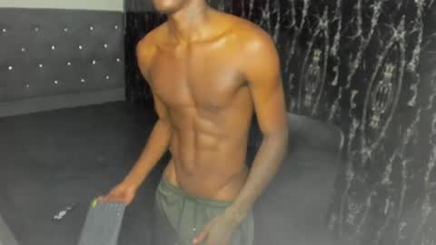 Snapshot of belgasex chatting on 06/03/26, 02:44 GABRIEL online show from 06/03/26, 02:44