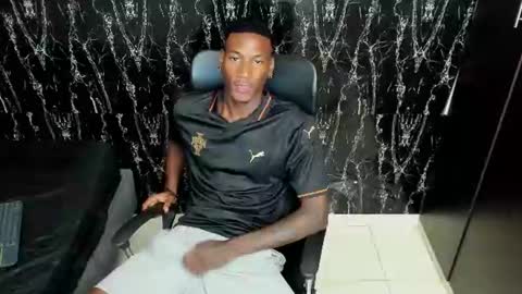 Snapshot of belgasex chatting on 06/09/26, 02:50 GABRIEL online show from 06/09/26, 02:50