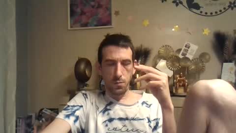 Snapshot of belgianboy33 chatting on 12/25/24, 07:24 Dreamcock online show from 12/25/24, 07:24