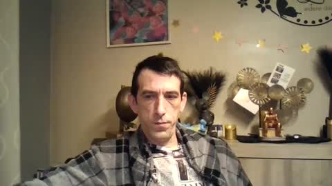 Snapshot of belgianboy33 chatting on 01/03/25, 06:44 Dreamcock online show from 01/03/25, 06:44