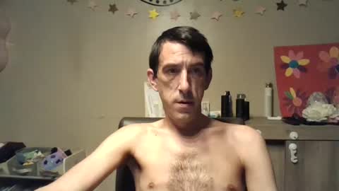 Snapshot of belgianboy33 chatting on 06/23/26, 02:31 Dreamcock online show from 06/23/26, 02:31