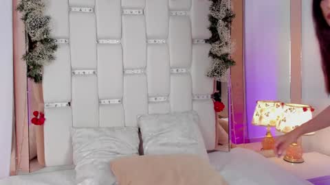 Snapshot of belindareyes chatting on 12/27/24, 02:58 Bel online show from 12/27/24, 02:58