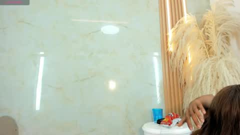 Belkilima  online show from 12/15/25, 07:29