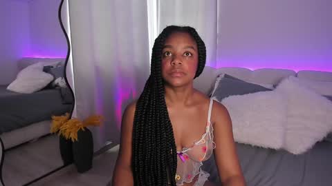 Snapshot of belkis_mills chatting on 12/20/24, 01:11 Belkis online show from 12/20/24, 01:11