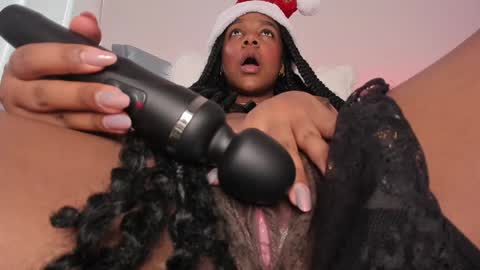 Snapshot of belkis_mills chatting on 12/23/24, 08:25 Belkis online show from 12/23/24, 08:25