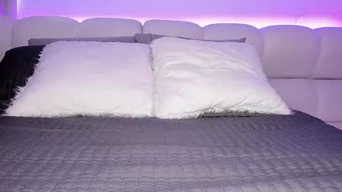 Snapshot of belkis_mills chatting on 02/18/25, 03:43 Belkis online show from 02/18/25, 03:43