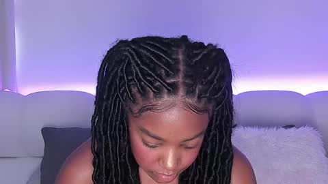 Snapshot of belkis_mills chatting on 02/20/25, 08:14 Belkis online show from 02/20/25, 08:14