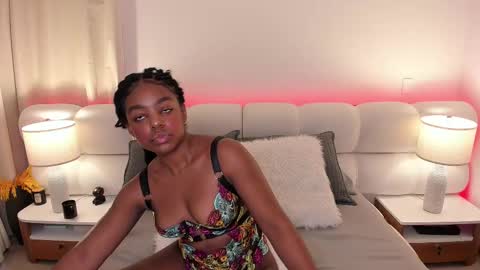 Snapshot of belkis_mills chatting on 02/28/25, 01:14 Belkis online show from 02/28/25, 01:14