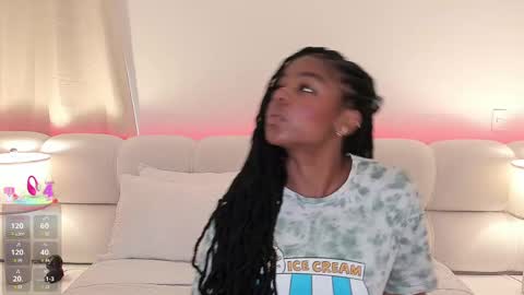 Snapshot of belkis_mills chatting on 03/03/25, 05:50 Belkis online show from 03/03/25, 05:50