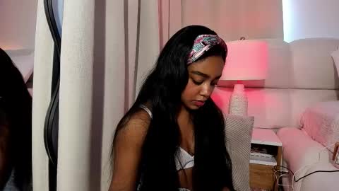 Snapshot of belkis_mills chatting on 10/17/25, 04:20 Belkis online show from 10/17/25, 04:20