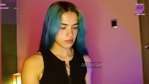   online show from 10/28/25, 05:37