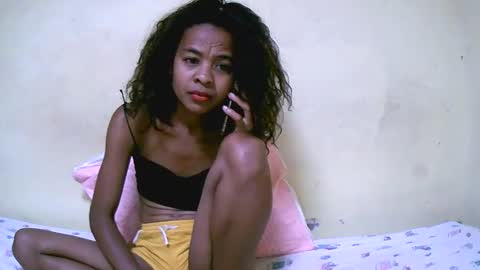 Snapshot of bella193999 chatting on 12/11/24, 04:09 bella193999 online show from 12/11/24, 04:09