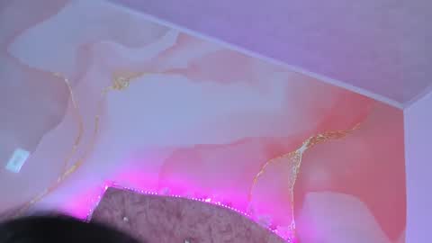 Snapshot of bella__sweets chatting on 01/23/25, 01:19 Melanie online show from 01/23/25, 01:19