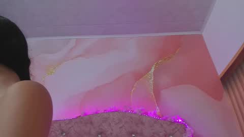 Melanie  online show from 11/29/25, 10:40