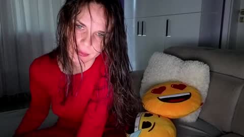 Alicia Belvedere online show from 11/16/25, 02:33