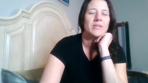 Bella online show from 03/01/25, 01:53