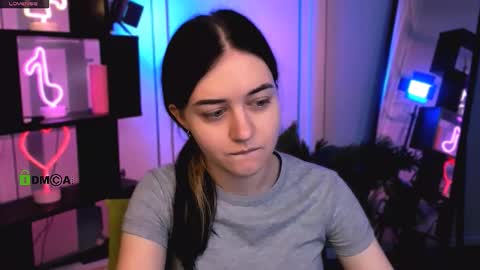 bella_blade online show from 12/16/25, 05:45