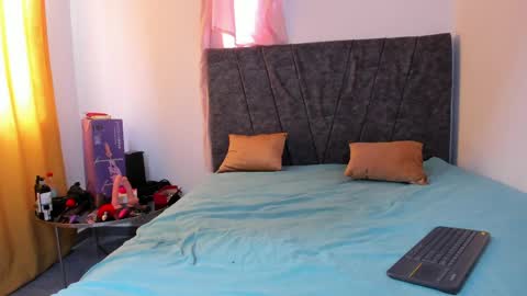 Bella and Andrew special couple online show from 04/01/26, 09:12