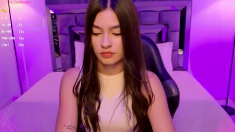 Bella  online show from 10/30/25, 02:13