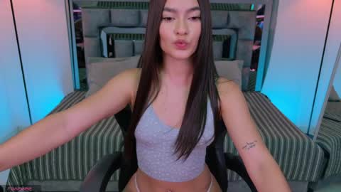 Bella  online show from 04/29/26, 04:00