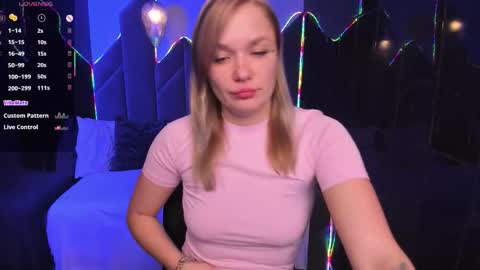 Bella online show from 10/28/25, 05:55