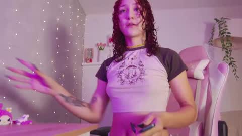 Snapshot of bella_franco chatting on 03/04/25, 02:17 In instagran bel myangel online show from 03/04/25, 02:17