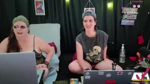 Bella James online show from 11/27/25, 05:15