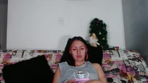 Snapshot of bella_marlowe chatting on 12/11/24, 06:04 Bella Marlowe online show from 12/11/24, 06:04