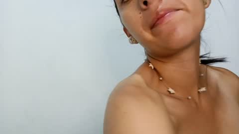 Snapshot of bella_marlowe chatting on 07/25/26, 03:26 Bella Marlowe online show from 07/25/26, 03:26