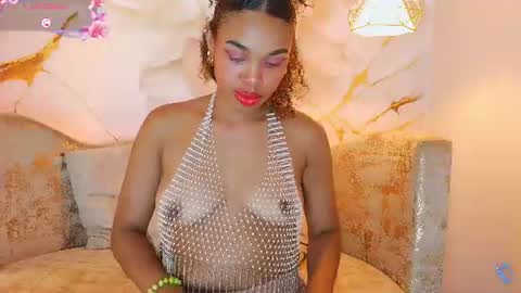 Snapshot of bella_moonlight_cr chatting on 07/06/26, 03:47 BELLA online show from 07/06/26, 03:47