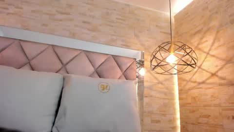  BELLA  online show from 03/18/26, 03:31