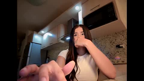 bella_pari online show from 12/28/24, 05:23