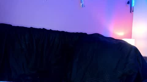 Snapshot of bella_ponce1 chatting on 11/11/25, 03:23 Bella Ponce online show from 11/11/25, 03:23